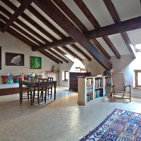 Casa Del Pittore Bed & Breakfast 4*
